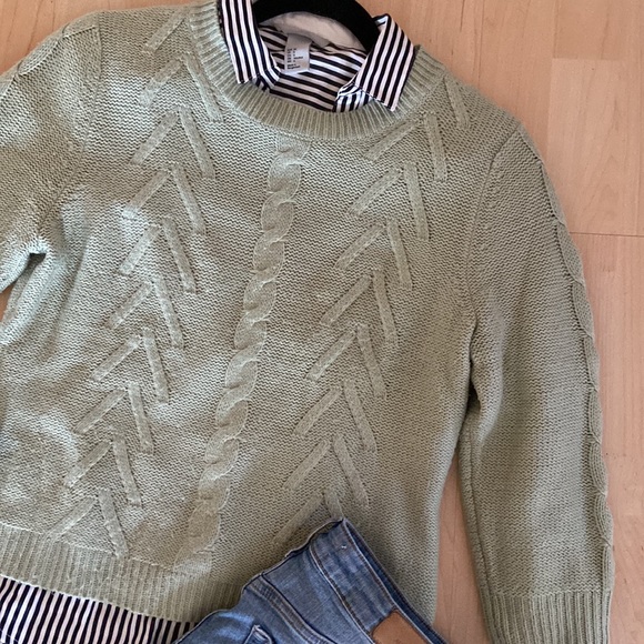 Preppy Outfit - Picture 3 of 4